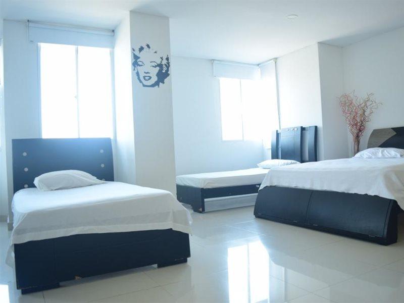 Hotel Intersuites バランキージャ エクステリア 写真