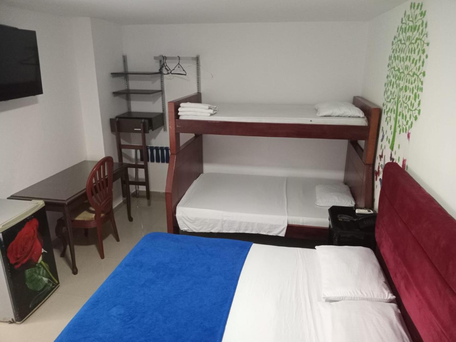 Hotel Intersuites バランキージャ エクステリア 写真