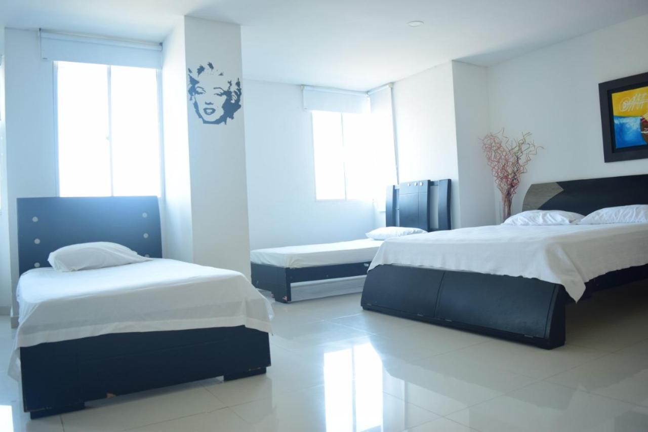 Hotel Intersuites バランキージャ エクステリア 写真
